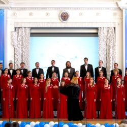 Академические хоры МГУ и УлГУ исполнили богослужебные песнопения в Москве