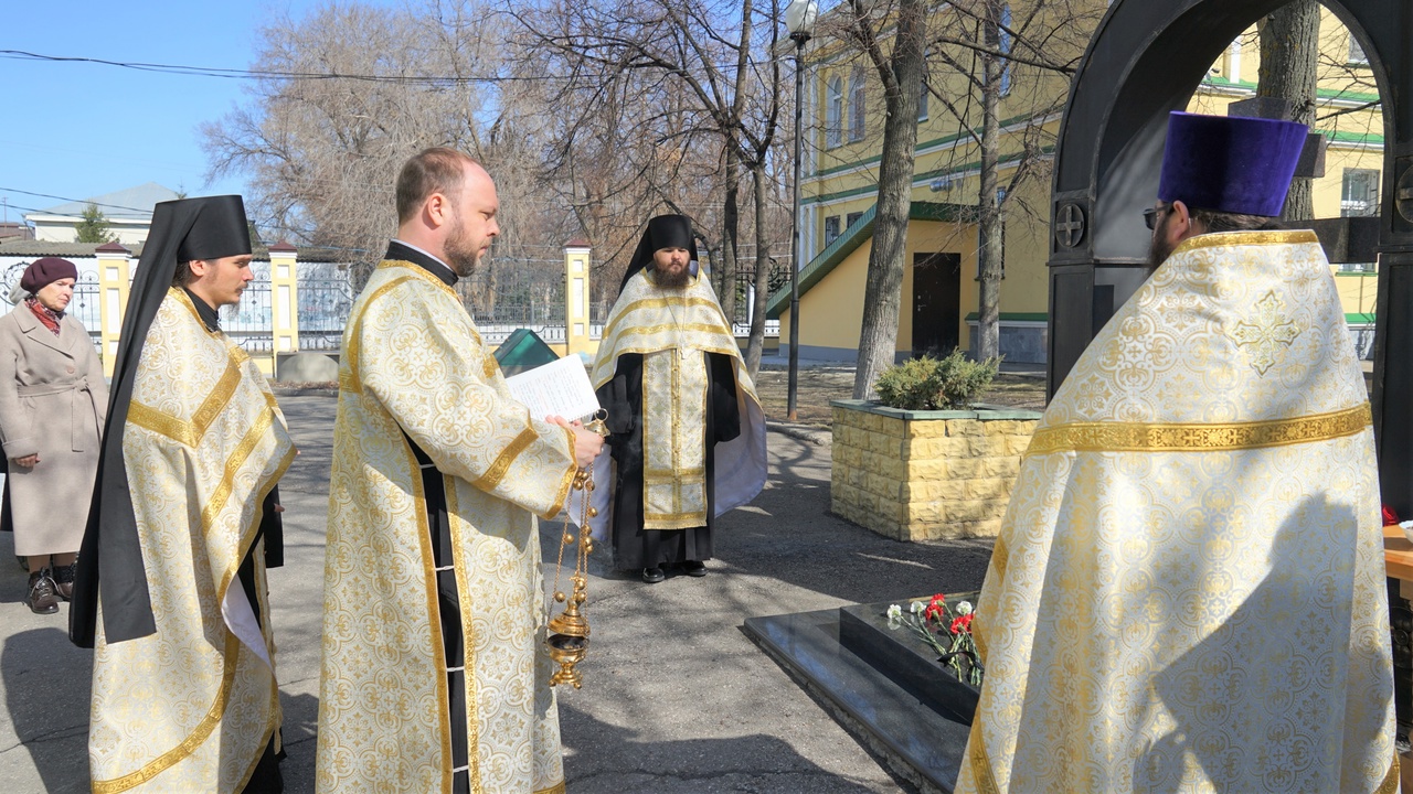 Священники Вознесенского собора Новосибирск