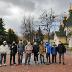 НА ТЕРРИТОРИИ СПАСО-ВОЗНЕСЕНСКОГО КАФЕДРАЛЬНОГО СОБОРА ПРОШЕЛ СУББОТНИК